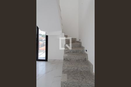Apartamento à venda com 180m², 3 quartos e 4 vagasEscada