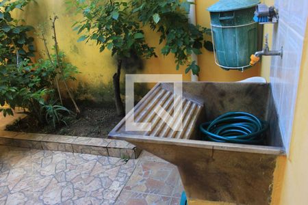 Casa à venda com 200m², 2 quartos e 2 vagasQuintal/Gardem