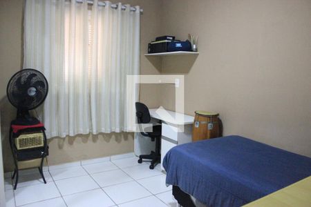 Casa à venda com 200m², 2 quartos e 2 vagasQuarto 2