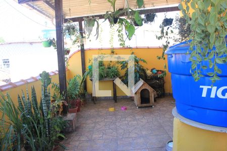 Casa à venda com 200m², 2 quartos e 2 vagasTerraço gardem