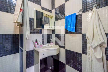 Casa à venda com 180m², 2 quartos e 1 vagaBanheiro da Suíte 2