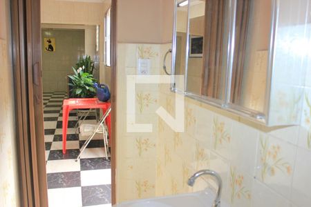 Casa à venda com 223m², 4 quartos e 3 vagasBanheiro 3