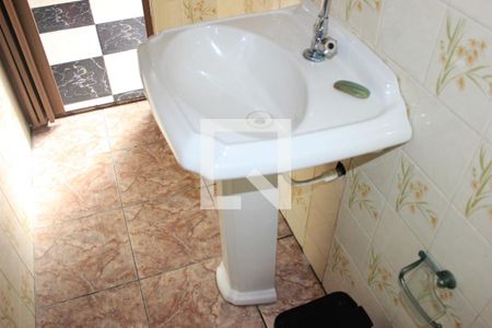 Casa à venda com 223m², 4 quartos e 3 vagasBanheiro 3