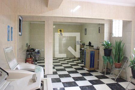 Casa à venda com 223m², 4 quartos e 3 vagasSalão de festas