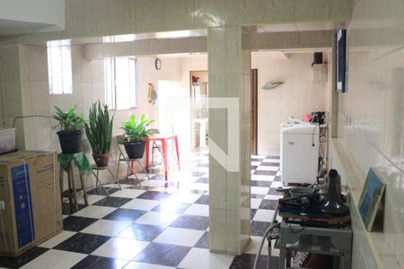 Casa à venda com 223m², 4 quartos e 3 vagasSalão de festas