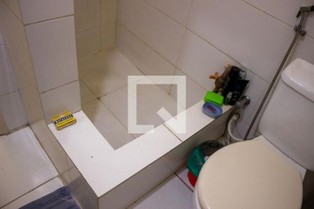 Apartamento à venda com 67m², 2 quartos e 1 vagaBanheiro 