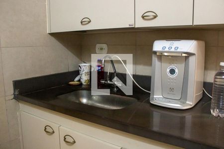 Apartamento à venda com 67m², 2 quartos e 1 vagaCozinha 