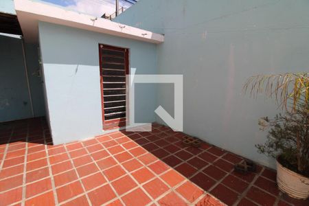 Casa à venda com 120m², 3 quartos e 2 vagasÁrea de Serviço