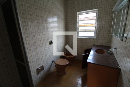 Casa à venda com 120m², 3 quartos e 2 vagasBanheiro 3