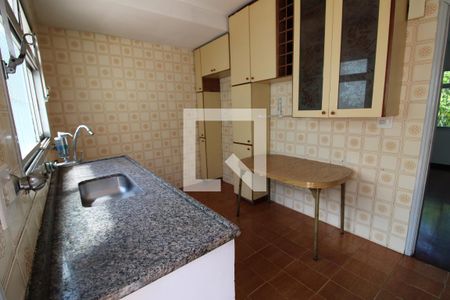 Casa à venda com 120m², 3 quartos e 2 vagasCozinha