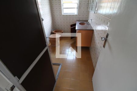 Casa à venda com 120m², 3 quartos e 2 vagasBanheiro 3