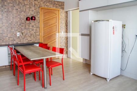 Apartamento à venda com 560m², 6 quartos e 7 vagas Apartamento à venda com 560m², 6 quartos e 7 vagasCozinha