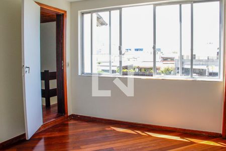 Apartamento à venda com 560m², 6 quartos e 7 vagas Apartamento à venda com 560m², 6 quartos e 7 vagasEscritório Quarto 5 suíte