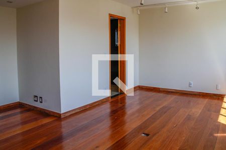 Apartamento à venda com 560m², 6 quartos e 7 vagas Apartamento à venda com 560m², 6 quartos e 7 vagasQuarto 4 suíte