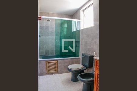 Apartamento à venda com 560m², 6 quartos e 7 vagas Apartamento à venda com 560m², 6 quartos e 7 vagasBanheiro Quarto 5 suíte