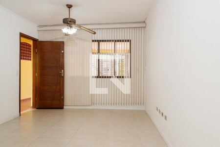 Sala de casa para alugar com 5 quartos, 180m² em Vila Nova Carolina, São Paulo