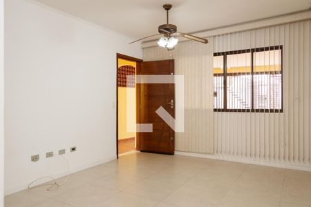 Sala de casa para alugar com 5 quartos, 180m² em Vila Nova Carolina, São Paulo