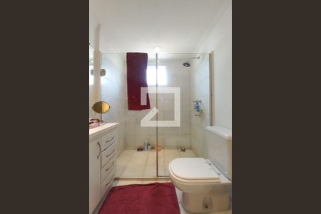 Apartamento à venda com 70m², 1 quarto e 2 vagas Apartamento à venda com 70m², 1 quarto e 2 vagasBanheiro da Suíte