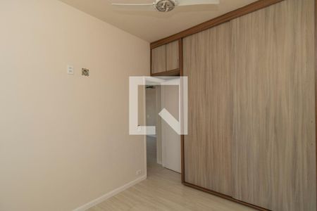 Quarto 2 de apartamento para alugar com 3 quartos, 67m² em Olaria, Rio de Janeiro