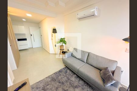 Sala de TV de apartamento para alugar com 1 quarto, 59m² em Ingleses do Rio Vermelho, Florianópolis