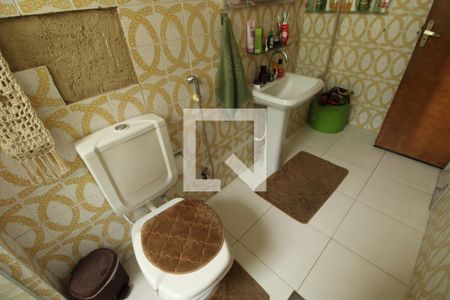 Banheiro da Suíte de casa para alugar com 2 quartos, 100m² em Quintino Bocaiúva, Rio de Janeiro