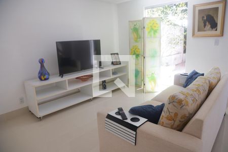 Sala Térreo de casa para alugar com 4 quartos, 240m² em Stella Maris, Salvador