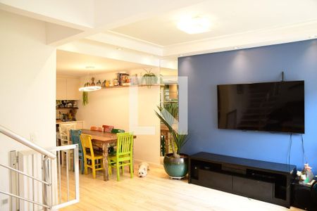 Sala de casa de condomínio para alugar com 3 quartos, 110m² em Jardim Passárgada I, Cotia