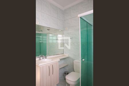 Casa à venda com 353m², 5 quartos e 6 vagasBanheiro da Suíte