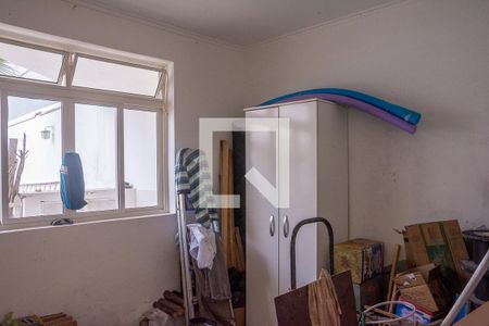 Casa à venda com 353m², 5 quartos e 6 vagasQuarto de Serviço