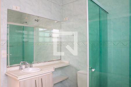 Casa à venda com 353m², 5 quartos e 6 vagasBanheiro da Suíte