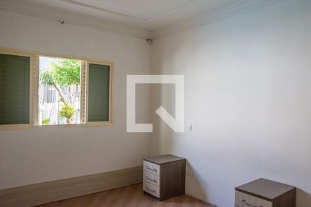 Casa à venda com 353m², 5 quartos e 6 vagasQuarto 2