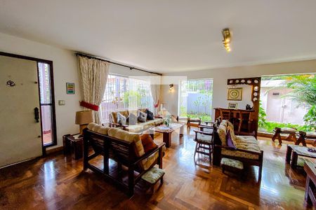 Sala de casa à venda com 3 quartos, 256m² em Jardim da Glória, São Paulo