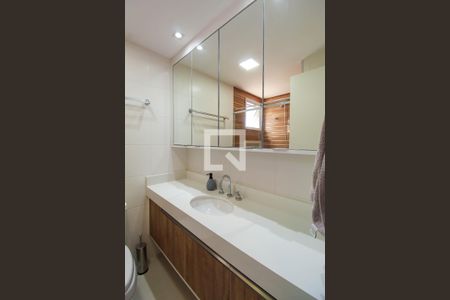 Apartamento à venda com 101m², 3 quartos e 2 vagasBanheiro da Suíte 3