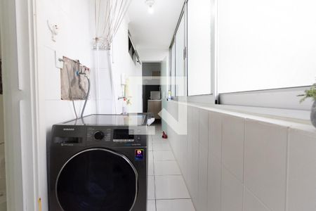 Apartamento à venda com 126m², 3 quartos e 1 vagaÁrea de Serviço