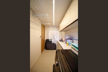 Apartamento para alugar com 196m², 3 quartos e 3 vagasÁrea de Serviço