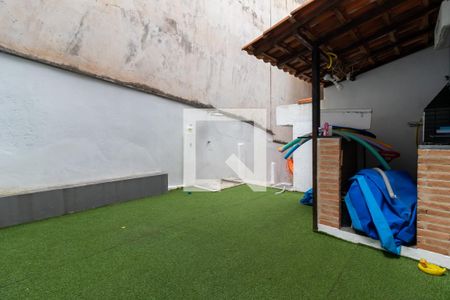 Casa à venda com 183m², 2 quartos e 2 vagasQuintal