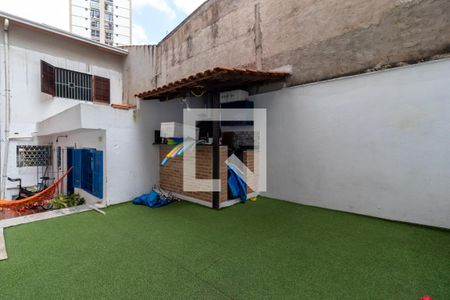 Casa à venda com 183m², 2 quartos e 2 vagasQuintal