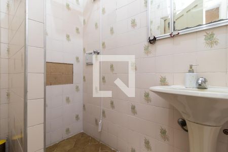 Casa à venda com 183m², 2 quartos e 2 vagasBanheiro 1