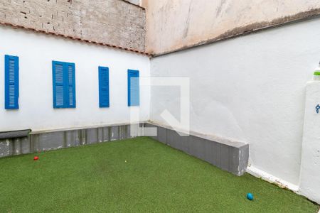 Casa à venda com 183m², 2 quartos e 2 vagasQuintal