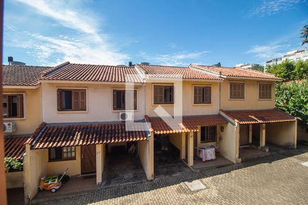 Casa à venda com 100m², 3 quartos e 1 vaga Casa à venda com 100m², 3 quartos e 1 vagaVista
