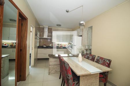 Sala de casa à venda com 3 quartos, 100m² em Partenon, Porto Alegre