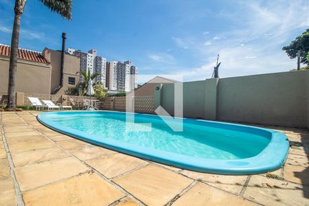 Casa à venda com 100m², 3 quartos e 1 vaga Casa à venda com 100m², 3 quartos e 1 vagaÁrea comum - Piscina