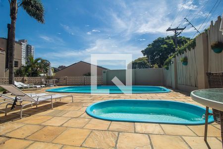 Casa à venda com 100m², 3 quartos e 1 vaga Casa à venda com 100m², 3 quartos e 1 vagaÁrea comum - Piscina