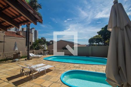 Casa à venda com 100m², 3 quartos e 1 vaga Casa à venda com 100m², 3 quartos e 1 vagaÁrea comum - Piscina