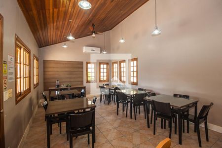Casa à venda com 100m², 3 quartos e 1 vaga Casa à venda com 100m², 3 quartos e 1 vagaÁrea comum - Salão de festas