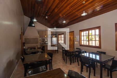 Casa à venda com 100m², 3 quartos e 1 vaga Casa à venda com 100m², 3 quartos e 1 vagaÁrea comum - Salão de festas