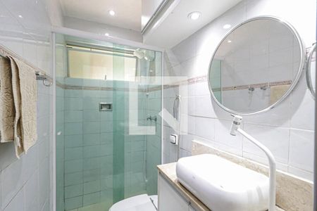 Apartamento à venda com 57m², 2 quartos e 1 vaga Apartamento à venda com 57m², 2 quartos e 1 vagaBanheiro
