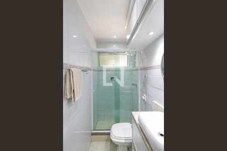 Apartamento à venda com 57m², 2 quartos e 1 vaga Apartamento à venda com 57m², 2 quartos e 1 vagaBanheiro