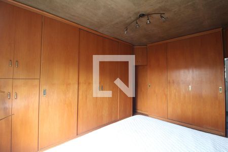 Casa à venda com 330m², 4 quartos e 4 vagasSuíte 4