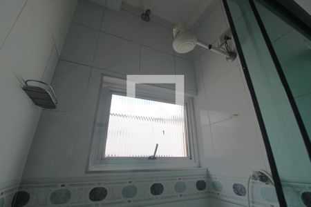 Casa à venda com 330m², 4 quartos e 4 vagasBanheiro da suíte 2